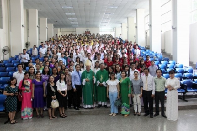Giáo chức và sinh viên Công giáo: Thánh lễ khai giảng năm học 2016-2017