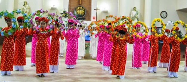 12 NHÂN ĐỨC – GƯƠNG SOI