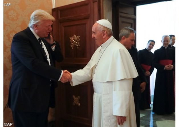 Đức Thánh Cha tiếp tổng thống Donald Trump