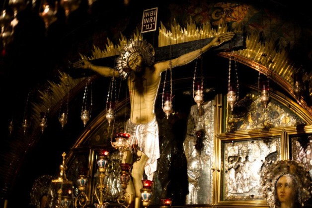 Tôn Kính Thánh Giá – Yêu Mẹ Sầu Bi