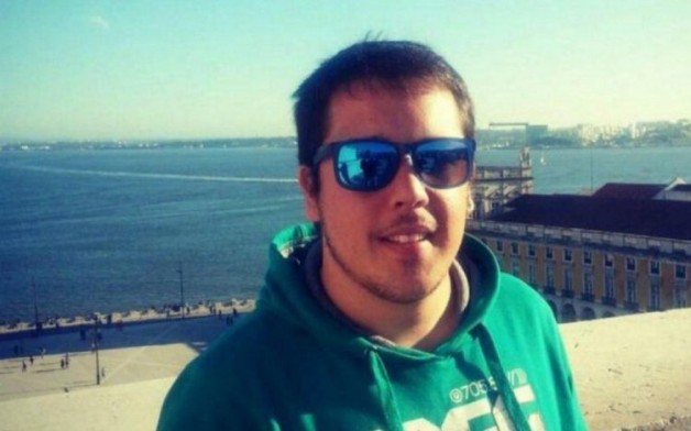 Mẹ của anh Renato Silva xin mọi người cầu nguyện cho người con một của mình