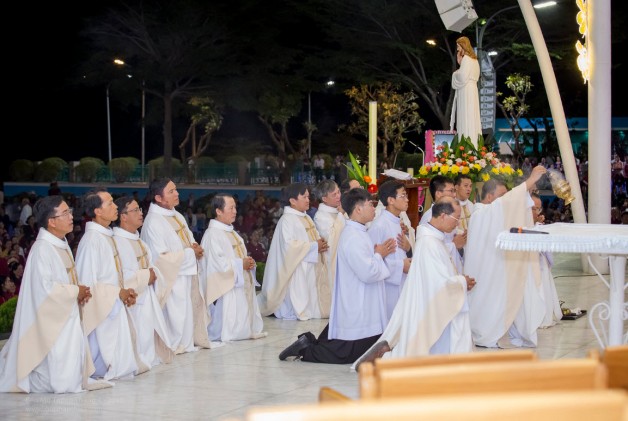 GIÃO PHáº¬N PHAN THIáº¾T : Má»ªNG KÃNH LÃNG THÆ¯Æ NG XÃT