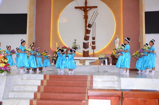 12 NHÂN ĐỨC – GƯƠNG SOI