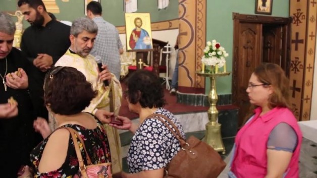 6.000 chuỗi Mân Côi được trao tặng cho các gia đình có thành viên bị giết hoặc bị bắt cóc ở Syria