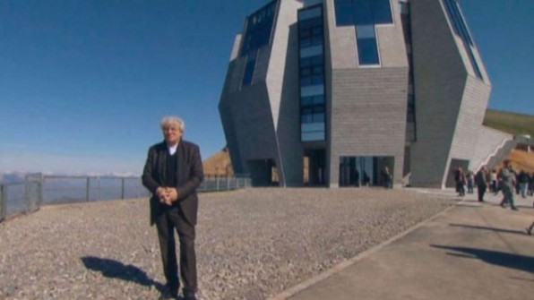 Kiến trúc sư Mario Botta: “ Tôi thích cầu nguyện trong một ngôi nhà thờ đẹp ”