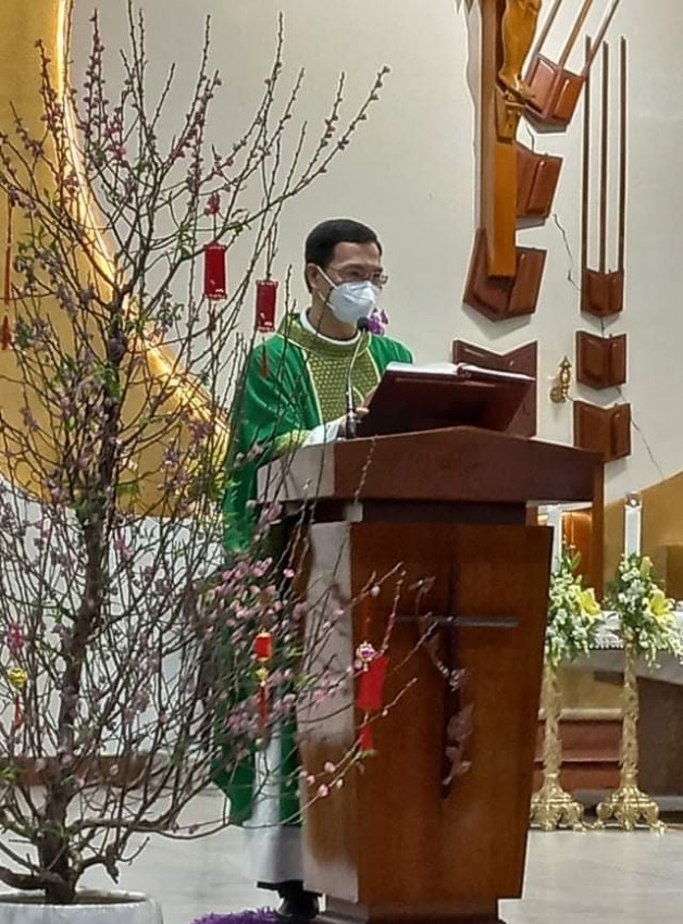 Bài giảng Chúa Nhật XX quanh năm do Cha Phụ tá Giuse Nguyễn Minh Duy giảng lễ