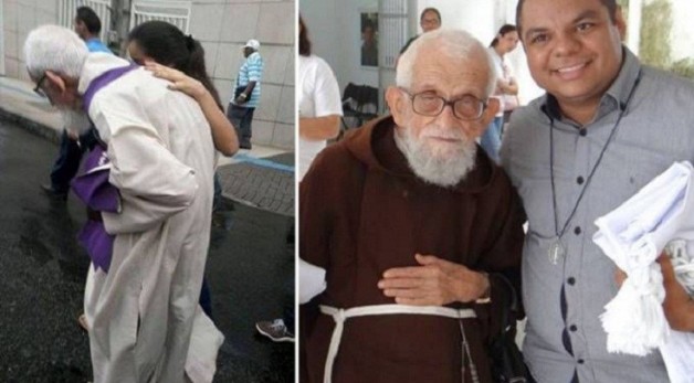 Linh mục 95 tuổi vừa đi vừa giải tội suốt ba dặm rưỡi đường