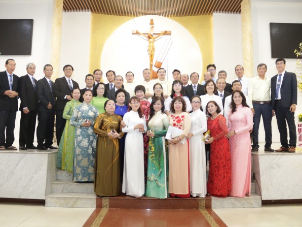 Giáo xứ Tân Việt: Thánh lễ Giao Thừa