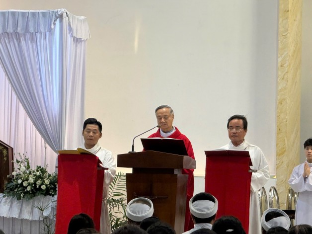 Bài Thương Khó  Do cha xứ Đa minh giảng