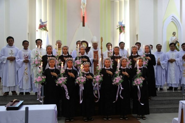 HỘI DÒNG MẾN THÁNH GIÁ CÁI MƠN : HỒNG ÂN TIÊN KHẤN