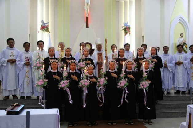 HỘI DÒNG MẾN THÁNH GIÁ CÁI MƠN : HỒNG ÂN TIÊN KHẤN