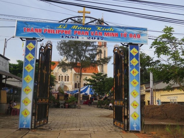 MỪNG KÍNH THÁNH PHILIPPHÊ PHAN VĂN MINH : BỔN MẠNG GIÁO PHẬN VĨNH LONG