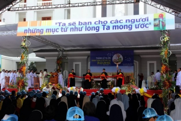 Giáo phận Phú Cường: Khánh thành Cơ sở đào tạo Ơn gọi Linh mục