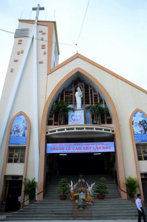 HIỆP HỘI THÁNH PHAOLÔ TÔNG ĐỒ DÂN NGOẠI : THÁNH LỄ CAM KẾT LẦN ĐẦU