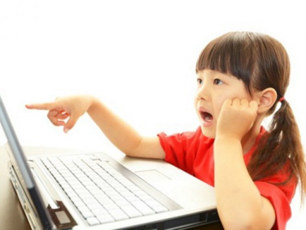 Làm thế nào hướng dẫn con cái chúng ta thích nghi với văn hóa mạng xã hội