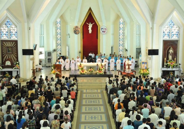 ĐỀN ĐỨC MẸ HẰNG CỨU GIÚP KỲ ĐỒNG :  HÀNH HƯƠNG ĐỨC MẸ FATIMA 13/09/2017