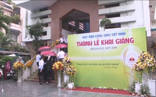 “HỌC VIỆN SIÊU HÌNH” KHAI GIẢNG NĂM HỌC MỚI