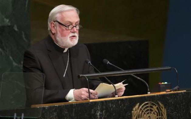Vatican ký Hiệp định cấm vũ khí hạt nhân