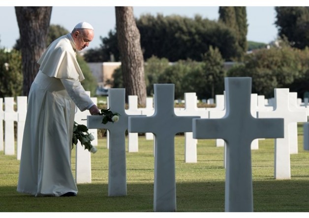 Tháng các linh hồn: Tiếng vọng vực sâu