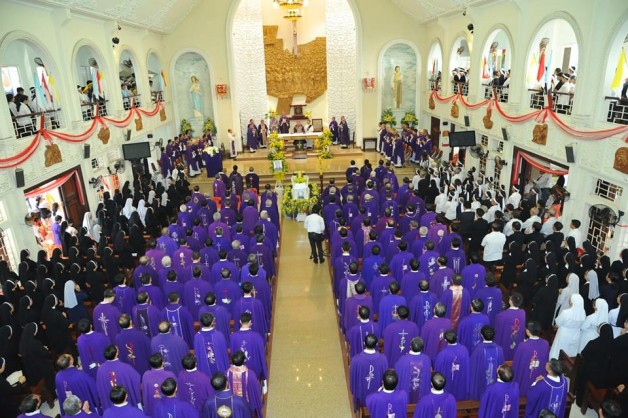 THÃNH LỄ AN TÃNG ÄỨC ÔNG PHANXICO BORGIA TRẦN VÄ‚N KHẢ :CHIẾC THIỆP TANG THAY CHO CHIẾC THIỆP MỪNG