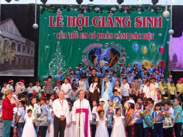 Trực tuyến: Giáng sinh cho người có hoàn cảnh đặc biệt