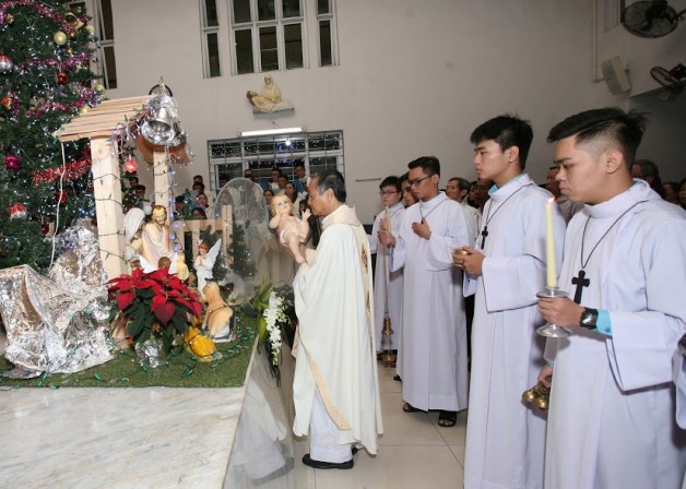 GIÁO XỨ TÂN VIỆT : THÁNH LỄ VỌNG GIÁNG SINH 2017.