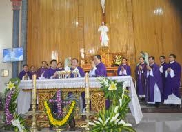 ĐỪNG ĐỂ THÁNH LỄ THÀNH … NƠI PHÔ DIỄN
