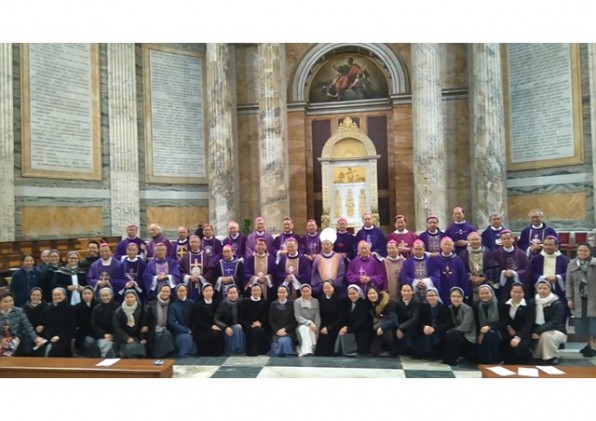 Các Giám Mục Việt Nam viếng mộ thánh Phaolô Tông Đồ