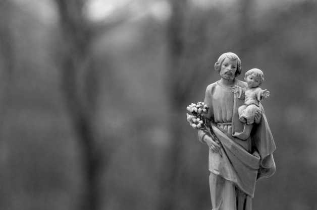 Tình Cha Con Giữa Thánh Giuse Và Chúa Giêsu