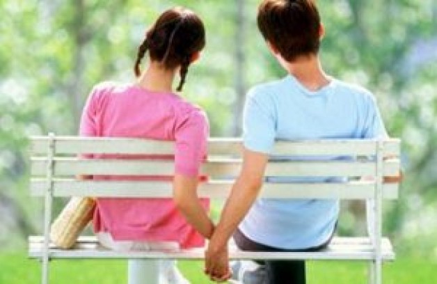 Khi yêu, ôm, hôn, sờ thì có tội không?