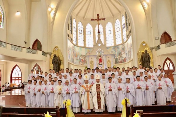 GIÁO PHẬN PHÚ CƯỜNG : MỪNG 3 TRONG 1