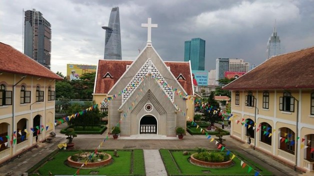 GỞI ÔNG, NGƯỜI ĐẤU GIÁ MẢNH ĐẤT TÂM LINH.