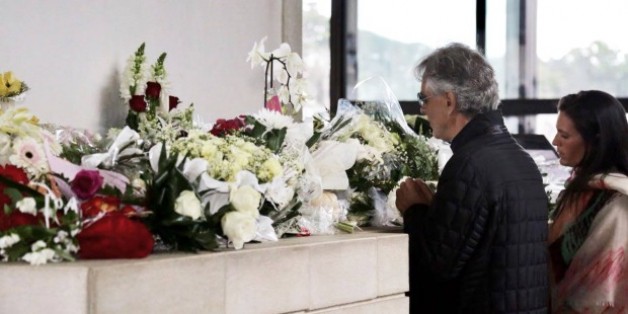 Ca sĩ Andrea Bocelli hát trình diễn tạ ơn Đức Mẹ Fatima