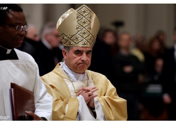 Đức Hồng Y tân cử Becciu làm Tổng trưởng Bộ Phong Thánh