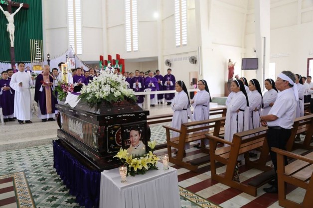 THÁNH LỄ AN TÁNG CHA GIOAKIM ĐỖ DUY THẢN