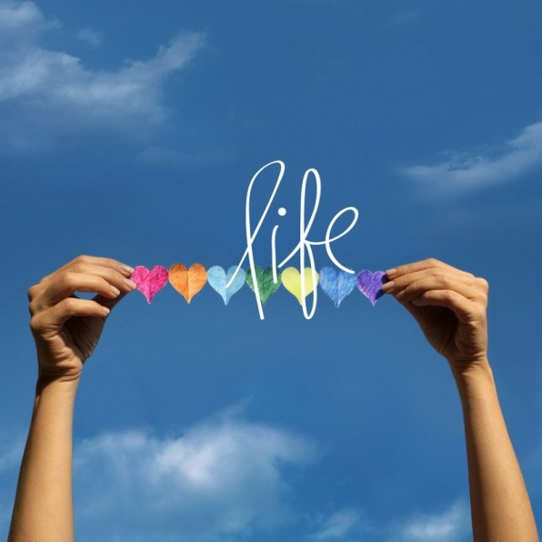 SỐNG GIÂY PHÚT HIỆN TẠI CHO TRÀN ĐẦY YÊU THƯƠNG