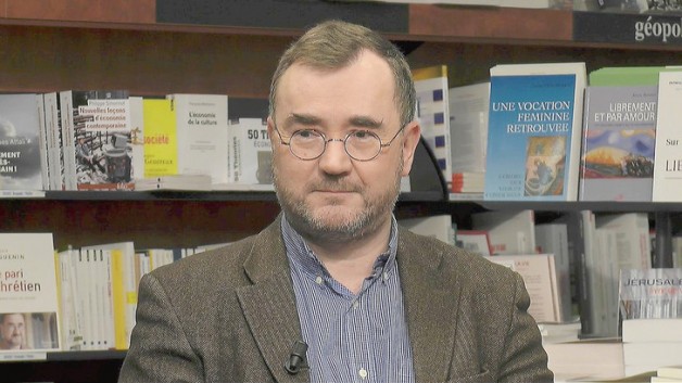 François Huguenin: “Không phải vì một linh mục tự tử mà linh mục đó không còn tin nữa”