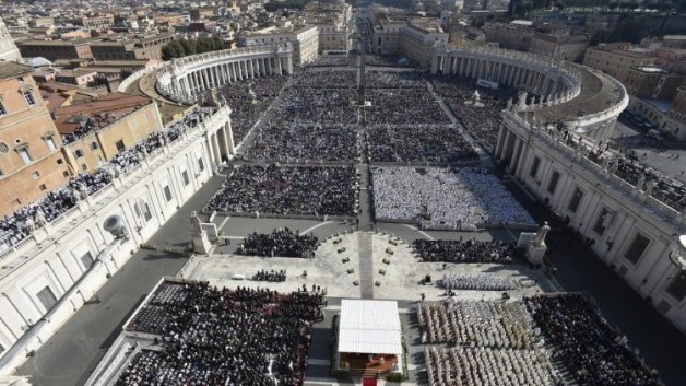 ĐGH tôn phong 7 vị chân phước lên bậc Hiển Thánh