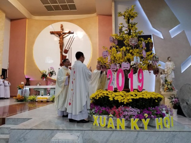 Giáo xứ Tân Việt Thánh lễ Giáo Thừa Mậu Tuất