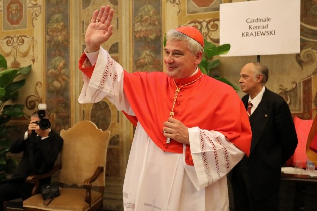 Khi Vatican trả hóa đơn cho những ngưá»i nghèo nhất