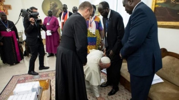 Tổng thống Salva Kiir: Tôi đã run khi Đức Phanxicô hôn chân tôi