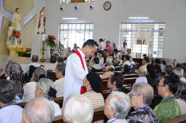 GIÁO XỨ TÂN VIỆT THÁNH LỄ CẦU CHO CÁC BỆNH NHÂN