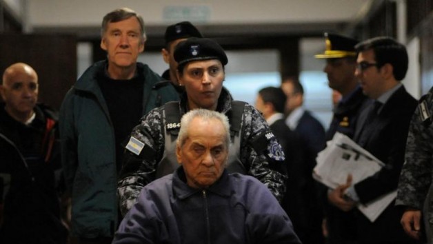 Á Căn Đình: Linh mục Công giáo phải đối mặt với phiên tòa xét xử lạm dụng tình dục trẻ em khiếm thính