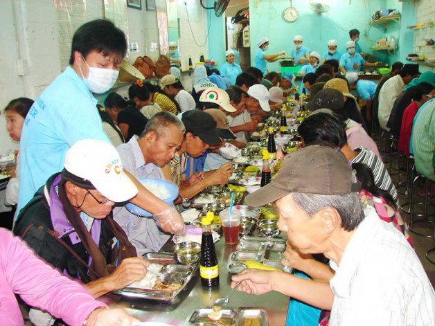 Những Quán Cơm Từ Thiện!