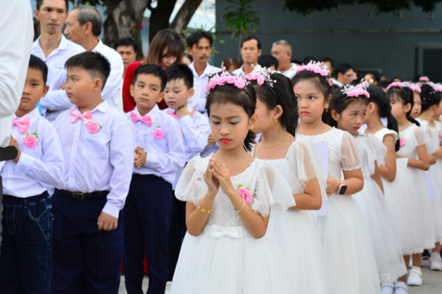 Việt Nam tăng cường cuộc chiến chống Covid-19