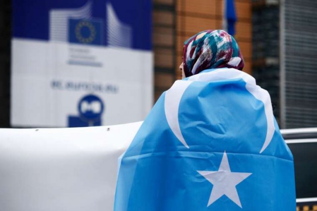 Bác sĩ Trung quốc nói bà đã tham gia vào cuộc ‘thanh lọc sắc tộc’ người Duy Ngô Nhĩ