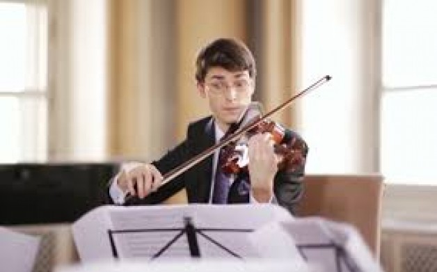 Vĩ cầm thủ người Slovakia sẽ được thụ phong linh mục