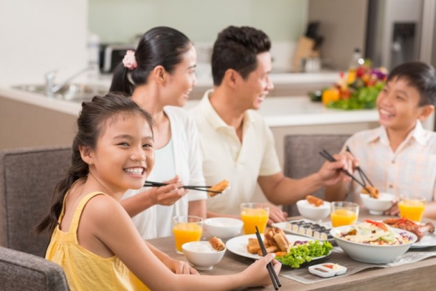 Nét đẹp trong bữa ăn của người Công Giáo