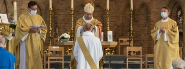 Bây giờ tất cả là cho Chúa