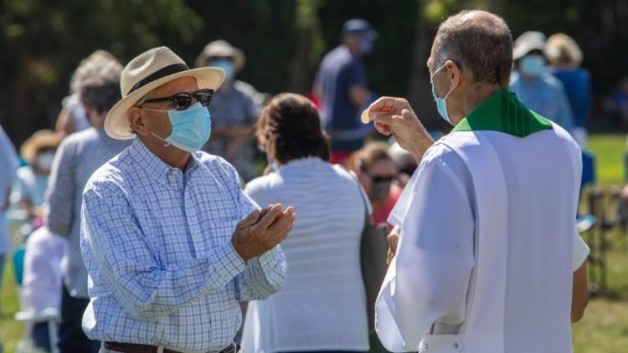 Bộ Giáo lý Đức Tin phê bình lời kêu gọi rước lễ chung giữa Tin Lành và Công giáo